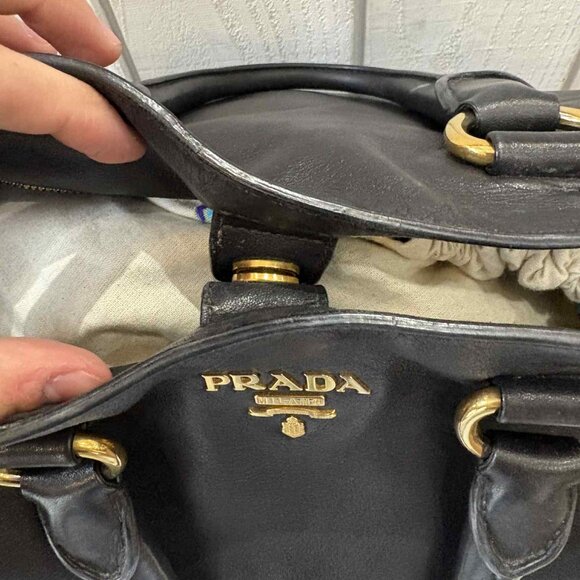 Prada Vintage Vitello Daino Leather Tote Bag - Picture 12 of 16